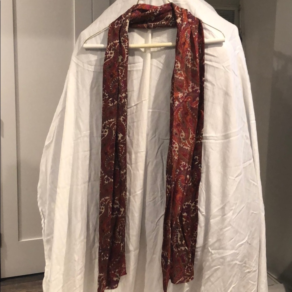 Patterned scarf